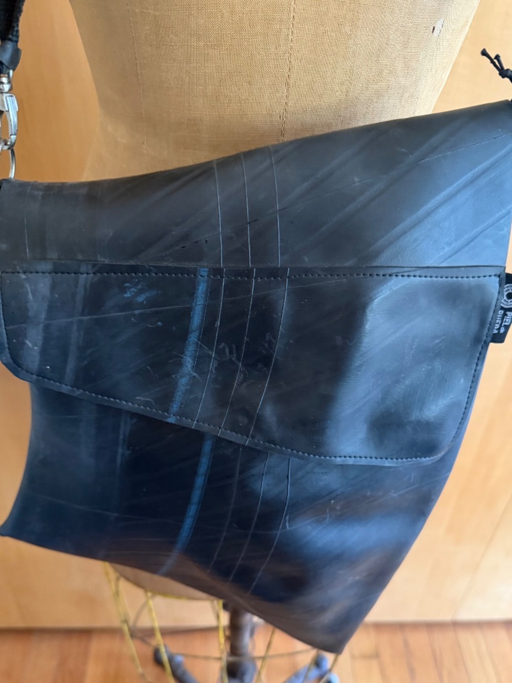 Italia Designer Piel de Rueda Up-cycled Handbag Made from Inner Tube